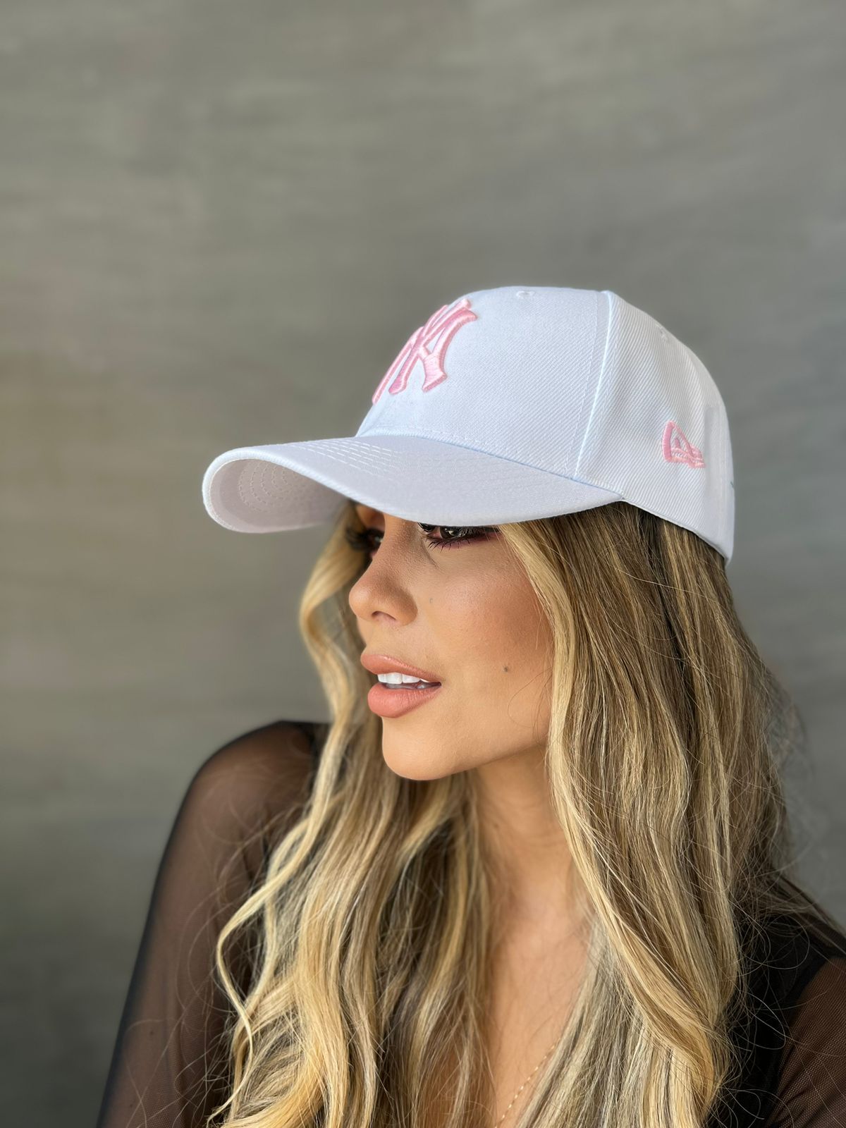 NY CAPS UNISEX WHITE PINK LETTERS